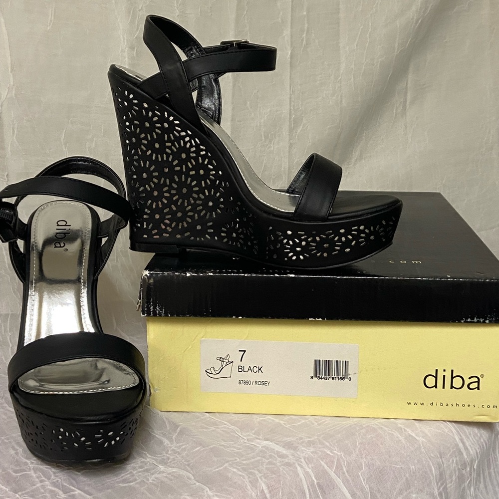 Diba Rosey - Wedge Sandal (NWOT)